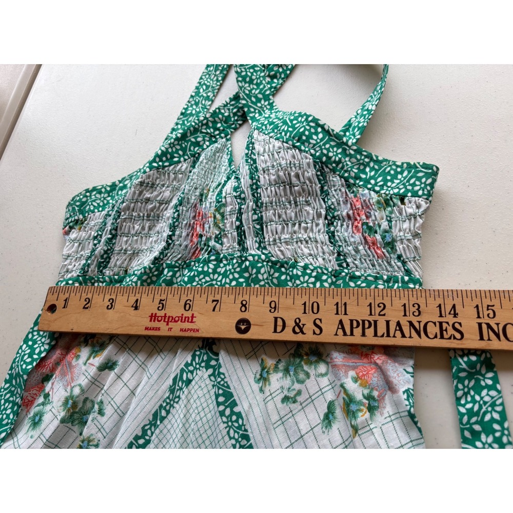 Vintage 70s Green Floral Halter Dress Cutout Smocked Bust Cottagecore S - Picture 5 of 7